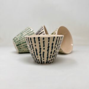 POCILLO CONICO EN VERDE OSCURO